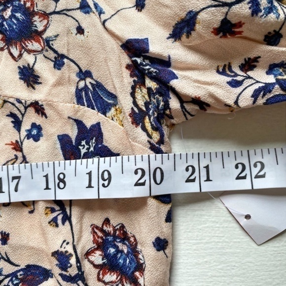 Basic‎ Editions Cream Floral Bohemian Style Blouse NWT - Picture 7 of 11